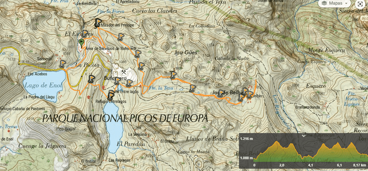 Mapa de ruta en Picos de Europa, España.